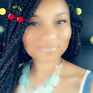 Meet your Posher, Tiffany